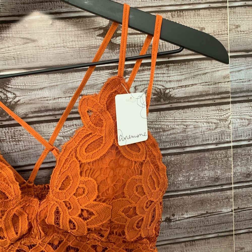 Scalloped Lace Rust Bralette - Picture 6 of 8